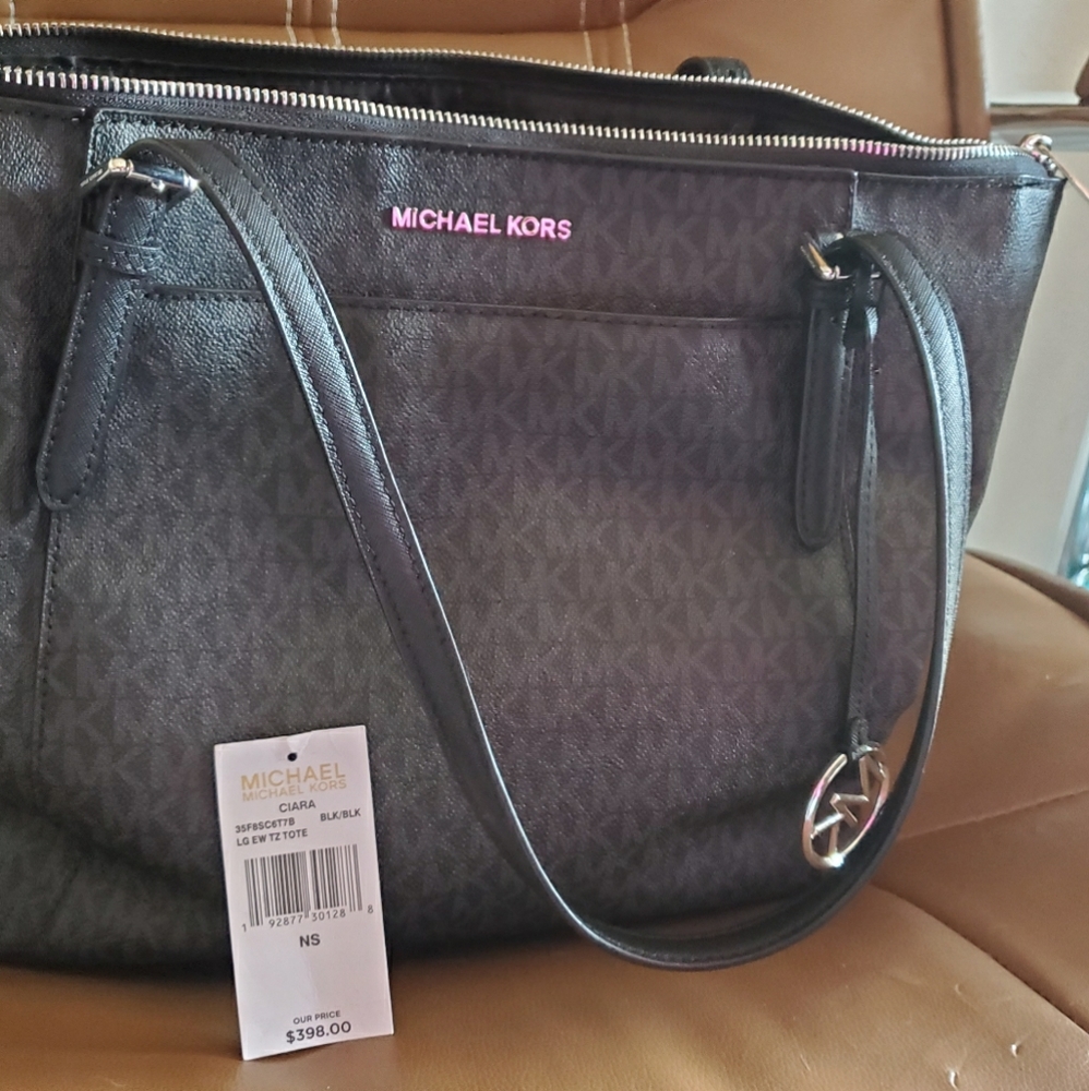 Michael Kors purse